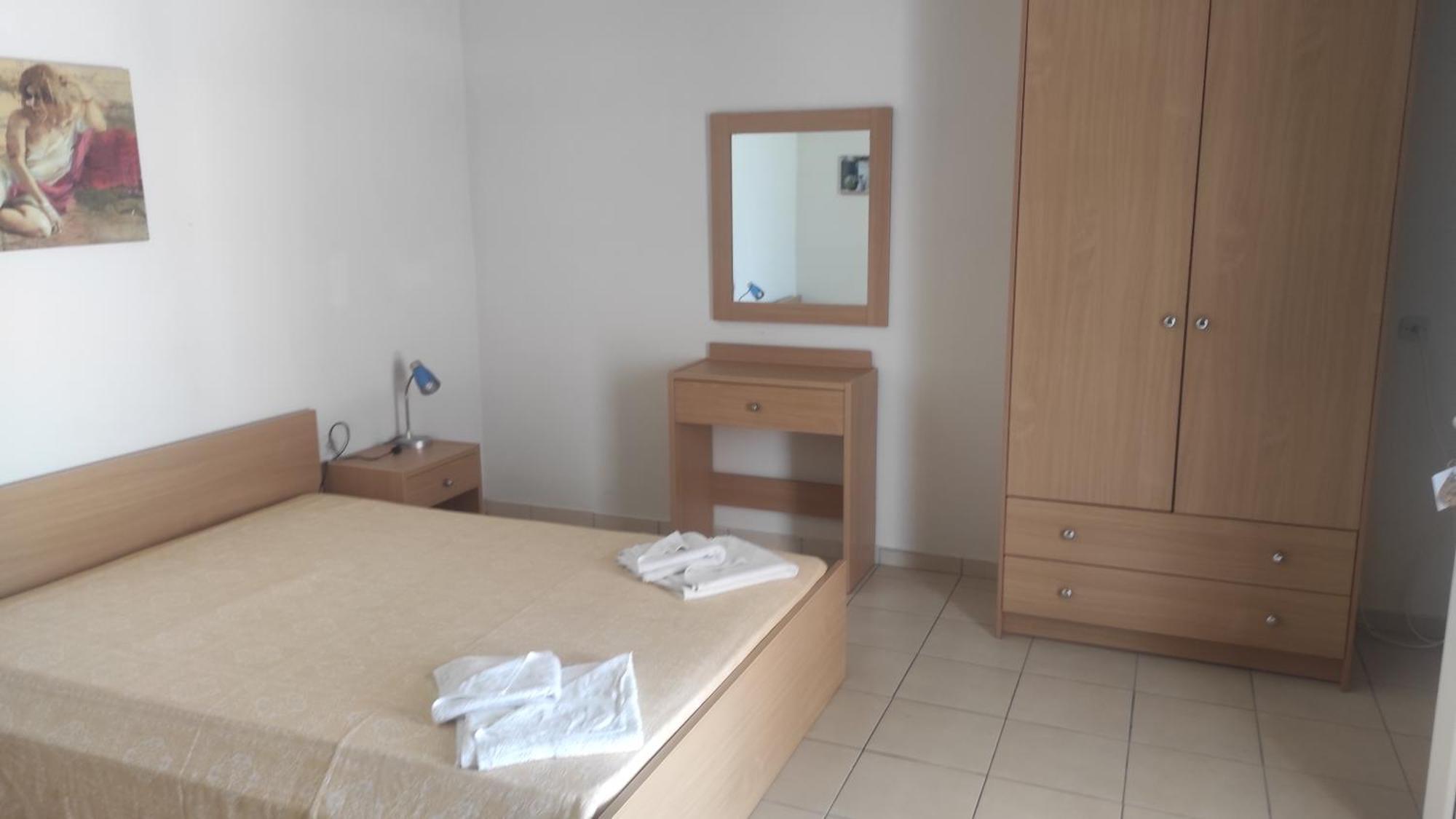 Cathrin Beach Apartments สตาวรอช ภายนอก รูปภาพ
